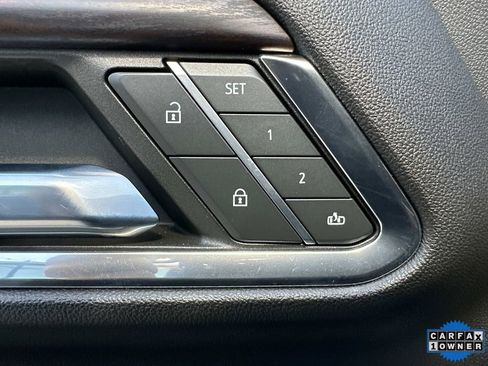 Certified 2022 GMC Sierra 1500 SLT w/ SLT Convenience Package image 19