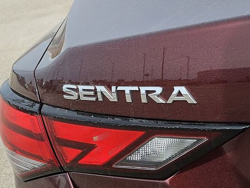 Used 2025 Nissan Sentra SV image 14