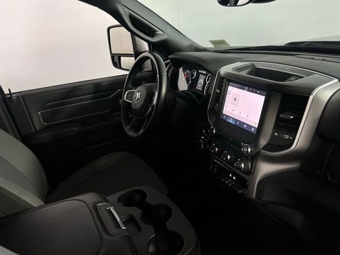 Used 2024 RAM 2500 Big Horn w/ Bed Utility Group image 31