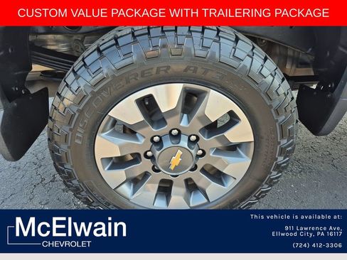 Used 2021 Chevrolet Silverado 2500 Custom w/ Custom Value Package AWD/4WD image 17