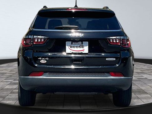 Certified 2022 Jeep Compass Latitude AWD/4WD image 5