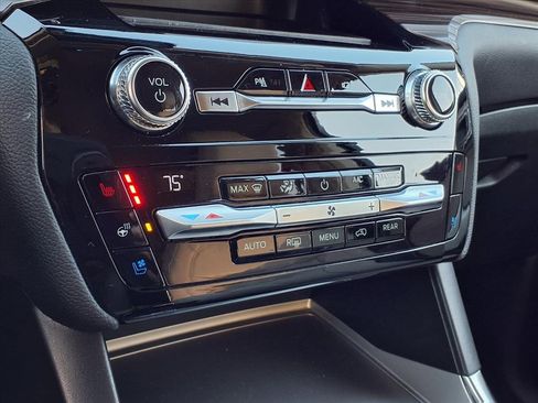 Used 2021 Ford Explorer Limited w/ Equipment Group 301A image 14