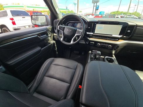 Certified 2024 Chevrolet Silverado 1500 RST AWD/4WD image 18