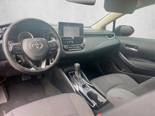 Used 2020 Toyota Corolla LE FWD image 12