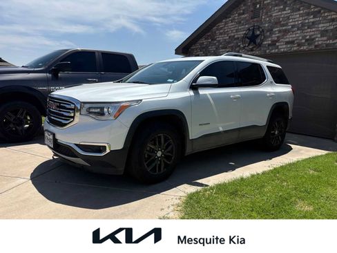 Used 2019 GMC Acadia SLT FWD image 1