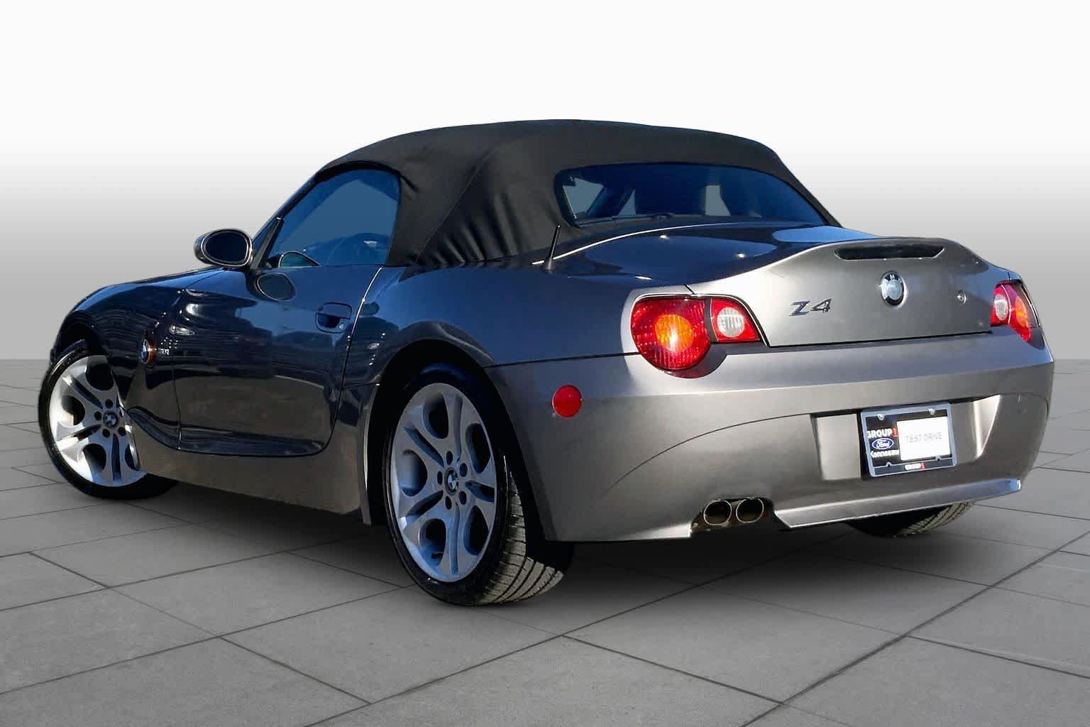 Used 2004 BMW Z4 3.0i RWD image 9