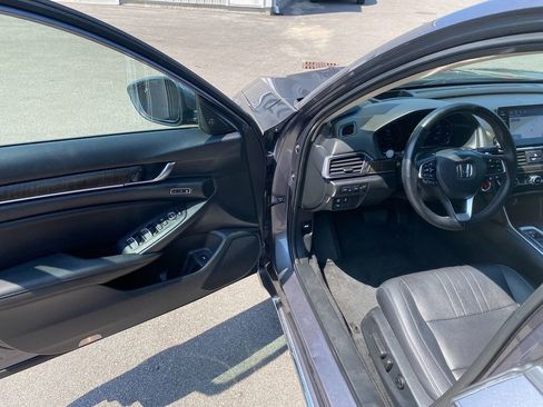 Used 2020 Honda Accord Touring image 10
