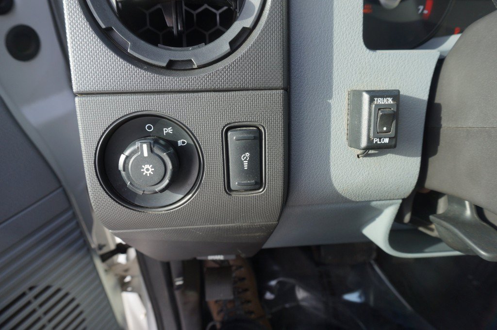 Used 2015 Ford F350 XL AWD/4WD image 23