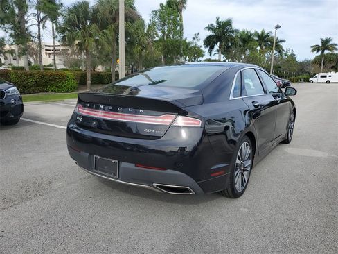 Used 2020 Lincoln MKZ Reserve w/ Elements Package image 4