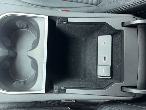 Used 2022 Land Rover Discovery Sport S image 35