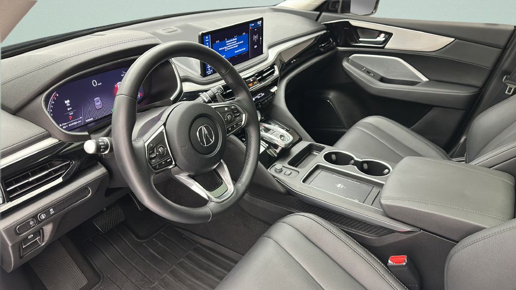 Used 2025 Acura MDX SH-AWD image 12