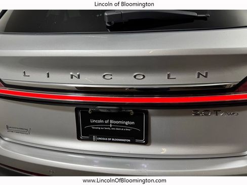 Used 2019 Lincoln Nautilus Reserve image 23
