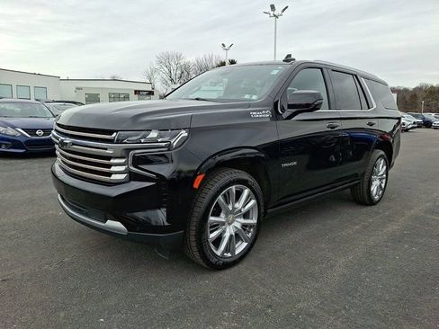 Used 2021 Chevrolet Tahoe High Country w/ Premium Package AWD/4WD image 3