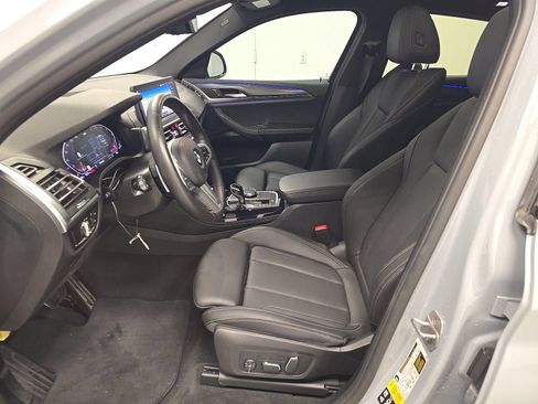 Used 2024 BMW X4 xDrive30i w/ M Sport Package AWD/4WD image 6