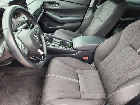 Used 2023 Honda Accord Sport image 11