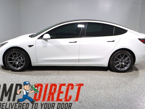 Used 2022 Tesla Model 3 Long Range image 10