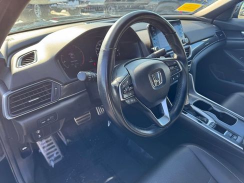Used 2020 Honda Accord Sport image 17