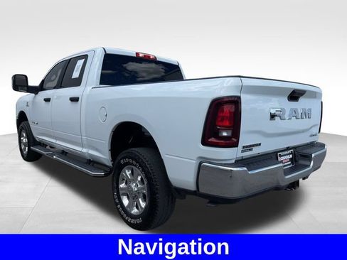 Used 2025 RAM 2500 Big Horn AWD/4WD image 3