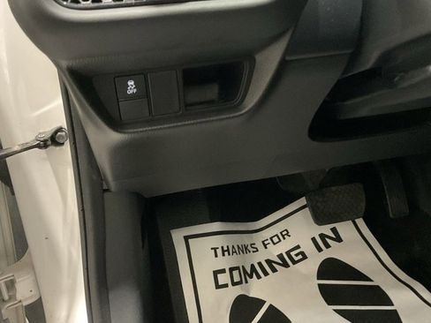 Used 2023 Honda HR-V Sport image 8