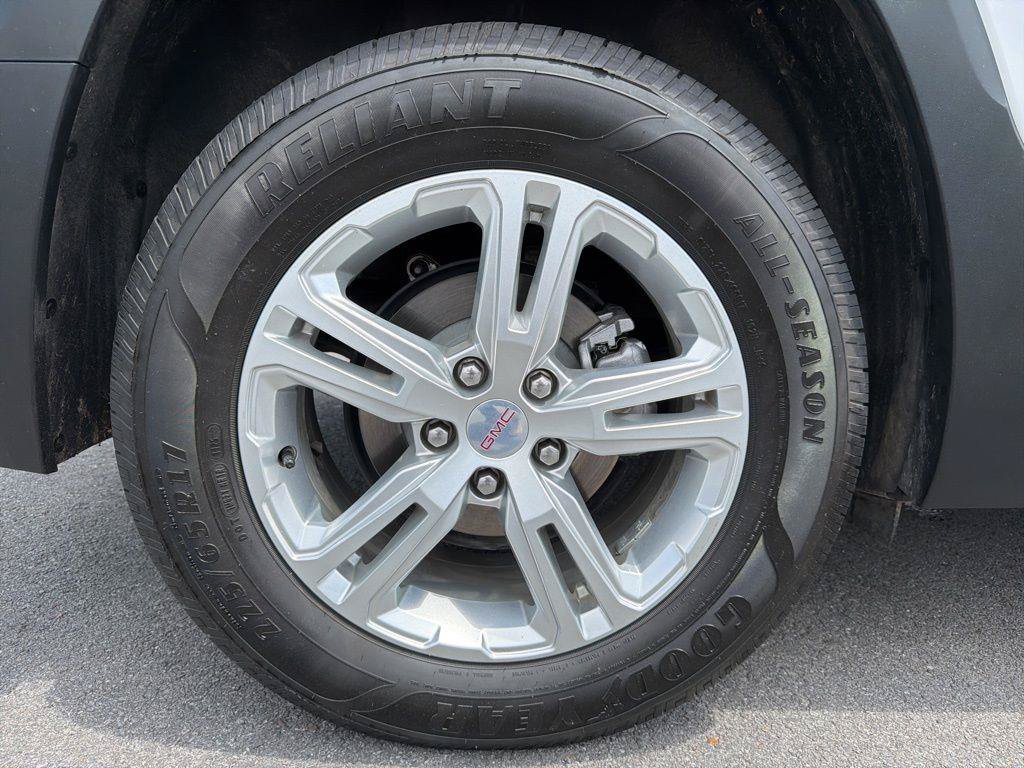 Used 2022 GMC Terrain SLE w/ Driver Convenience Package FWD image 13