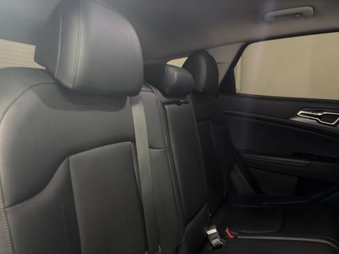 Used 2023 Kia Sportage EX FWD image 27