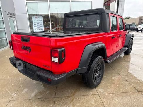 Used 2021 Jeep Gladiator Sport AWD/4WD image 7