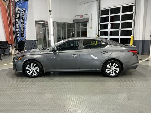 Used 2025 Nissan Altima 2.5 S image 29