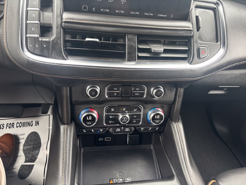Used 2024 GMC Yukon AT4 w/ Technology Package AWD/4WD image 24