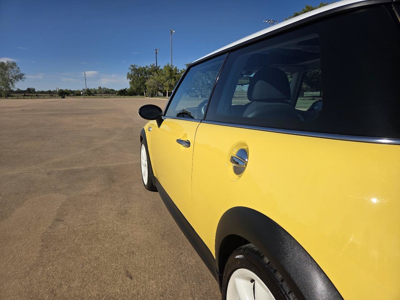 Used 2003 MINI Cooper S FWD image 7