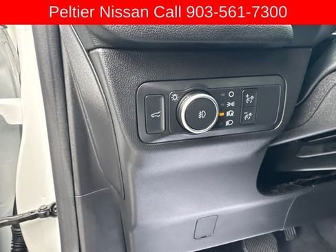 Used 2022 Ford Escape SEL FWD image 12