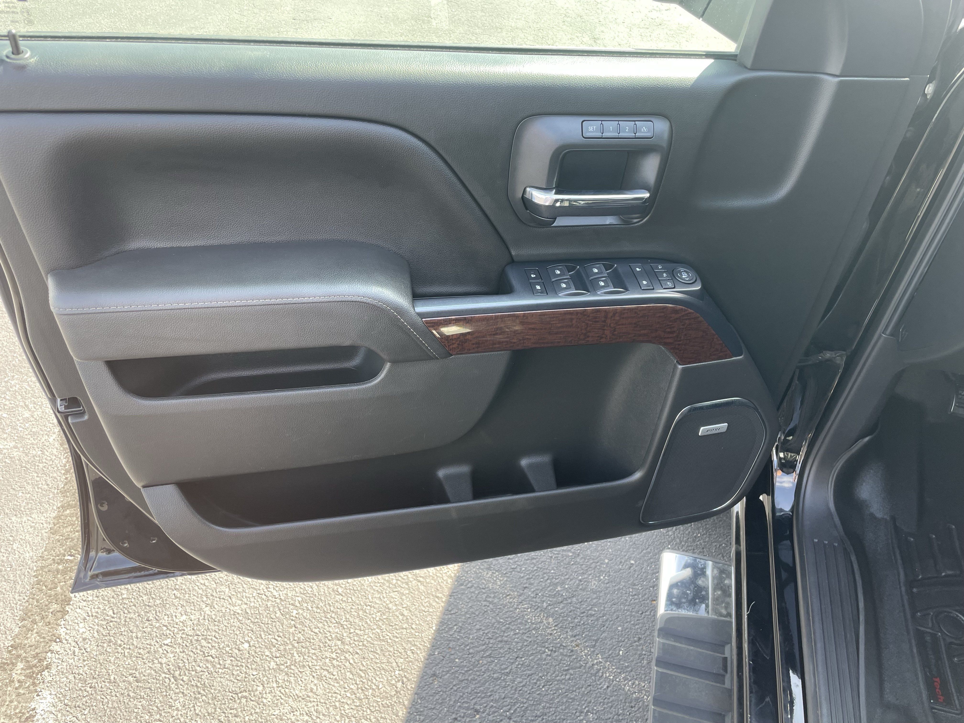 Used 2017 GMC Sierra 1500 SLT AWD/4WD image 19