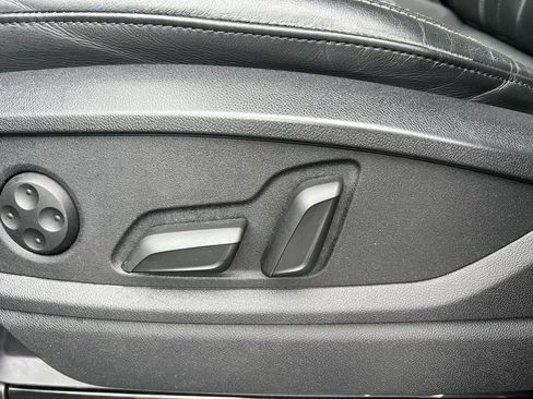 Used 2023 Audi Q5 2.0T Premium Plus w/ Premium Plus Package image 13