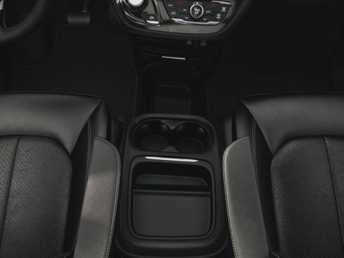 New 2027 Chrysler Pacifica Select AWD/4WD image 4