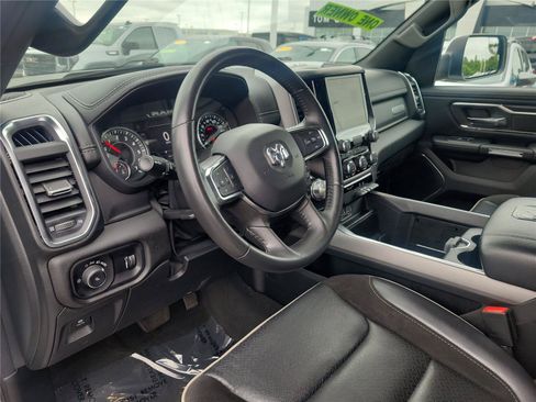 Used 2024 RAM 1500 Laramie AWD/4WD image 19