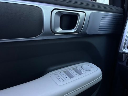 Used 2025 Hyundai Santa Fe SEL image 22