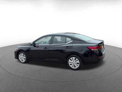 Used 2025 Nissan Sentra S FWD image 8