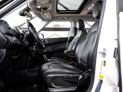 Used 2020 MINI Cooper Countryman image 3