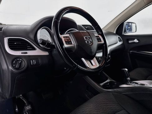 Used 2020 Dodge Journey SE w/ SE Popular Equipment Group FWD image 20