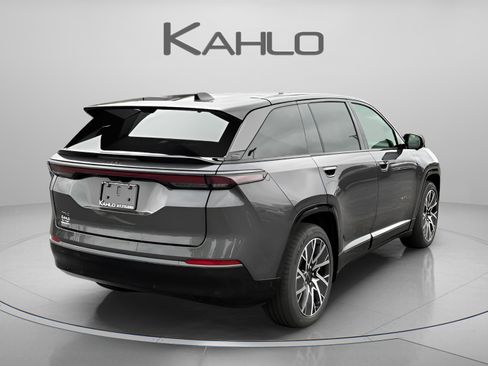 New 2025 Jeep Wagoneer S Limited w/ Comfort Package image 5