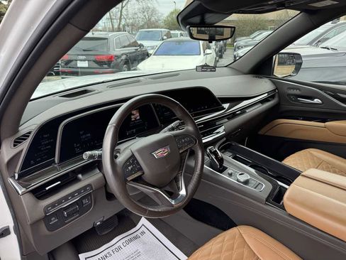 Used 2022 Cadillac Escalade Sport w/ Touring Package image 11