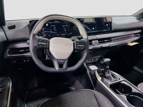 New 2025 Kia K4 GT-Line image 22