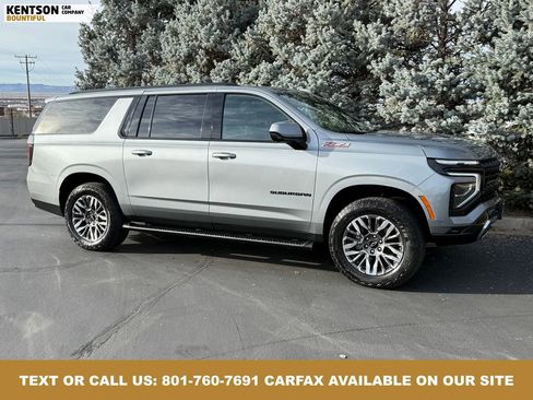 Used 2025 Chevrolet Suburban Z71 image 12