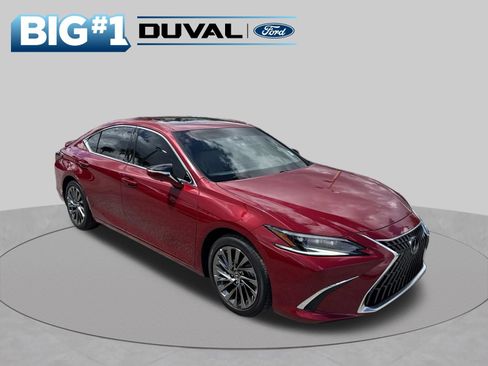 Used 2025 Lexus ES 300h Ultra Luxury w/ Accessory Package (Z1) FWD image 1
