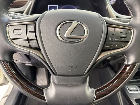 Used 2019 Lexus ES 300h w/ Premium Package FWD image 17