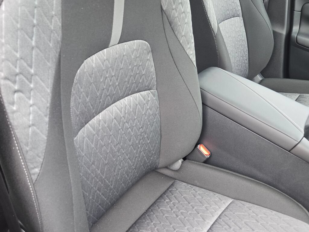 Used 2026 Nissan Sentra SV w/ SV Convenience Package FWD image 7