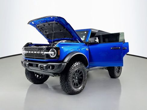 Used 2023 Ford Bronco Wildtrak AWD/4WD image 26