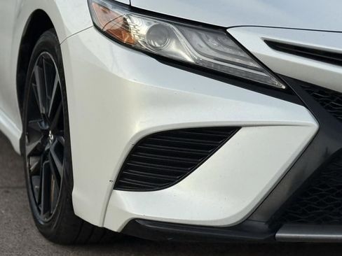 Used 2019 Toyota Camry XSE image 6