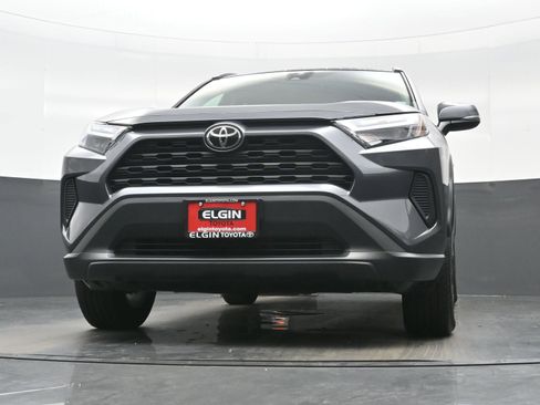 Used 2025 Toyota RAV4 XLE AWD/4WD image 28