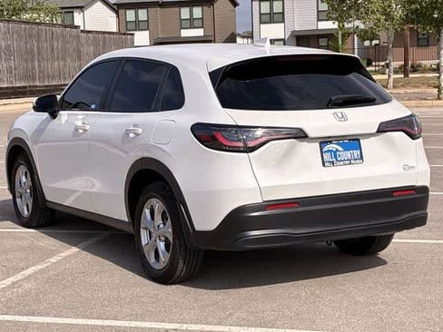 Used 2023 Honda HR-V LX image 4