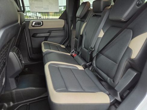 New 2026 Ford Bronco Big Bend w/ Black Diamond Package AWD/4WD image 13